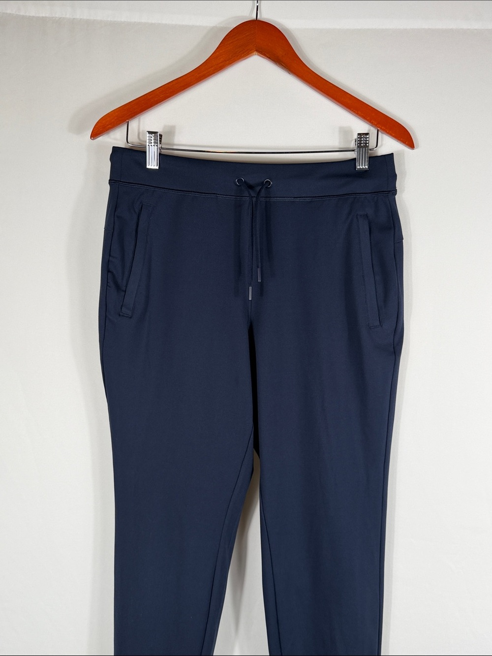 Yogalicious Lux Avenue Jogger Navy Drawstring Waist. Pockets. Womens Size M - Picture 4 of 8